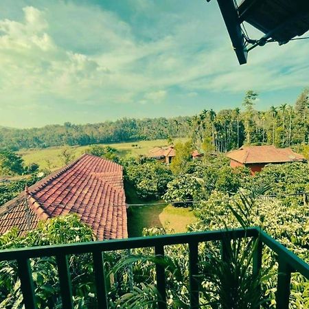Agastya Lake View Coorg 马迪凯里 外观 照片