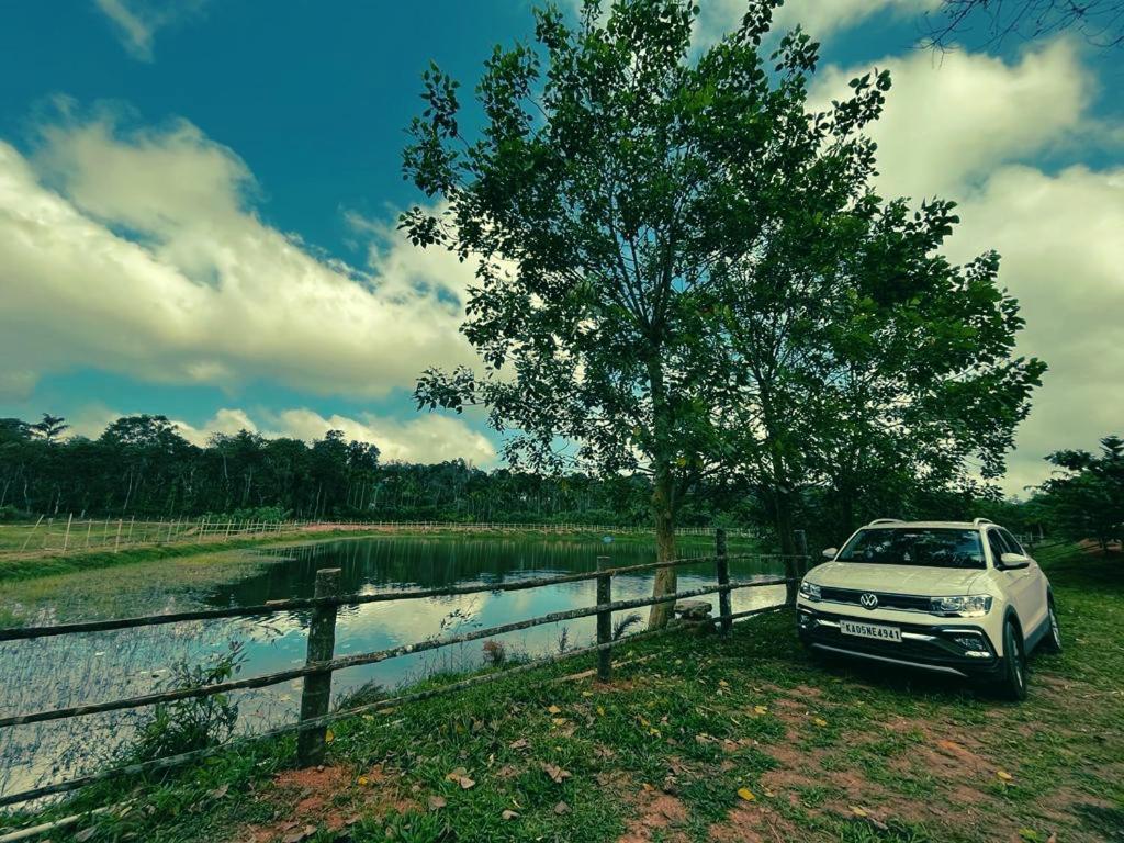 Agastya Lake View Coorg 马迪凯里 外观 照片